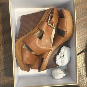 Michael kors leather shoes size 8
